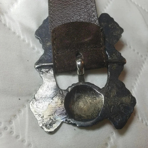 Vtg,Rodier Brown Suede/Leather Womans Belt with large Metal Buckle Size 34 1/2. - Picture 5 of 7